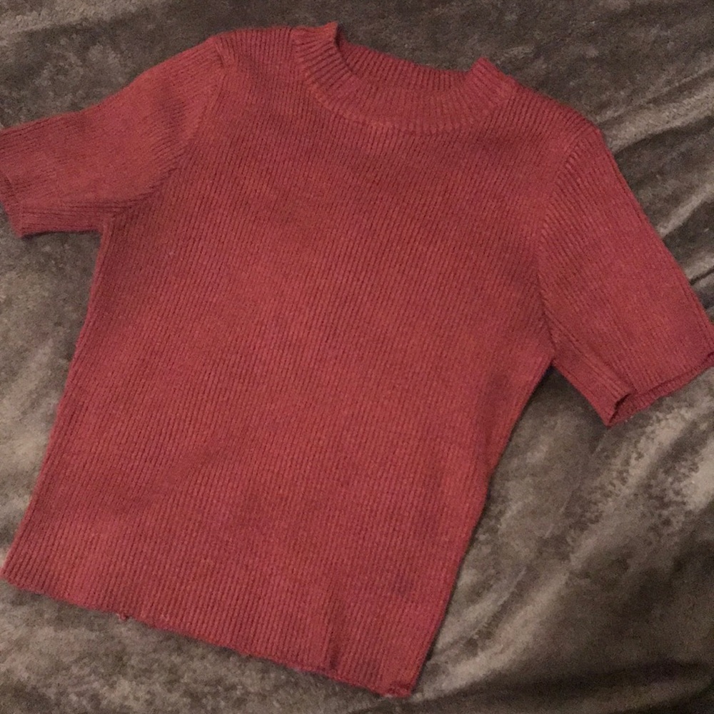 MAROON CROP TOP